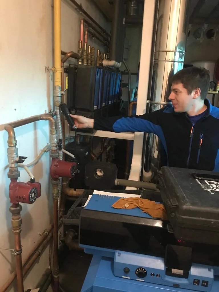 Трудовые будни — Наши специалисты в работе — миниатюра 7