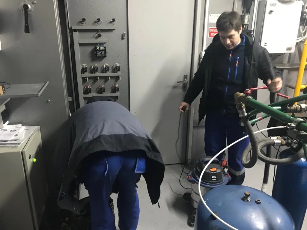 Трудовые будни — Наши специалисты в работе — миниатюра 10